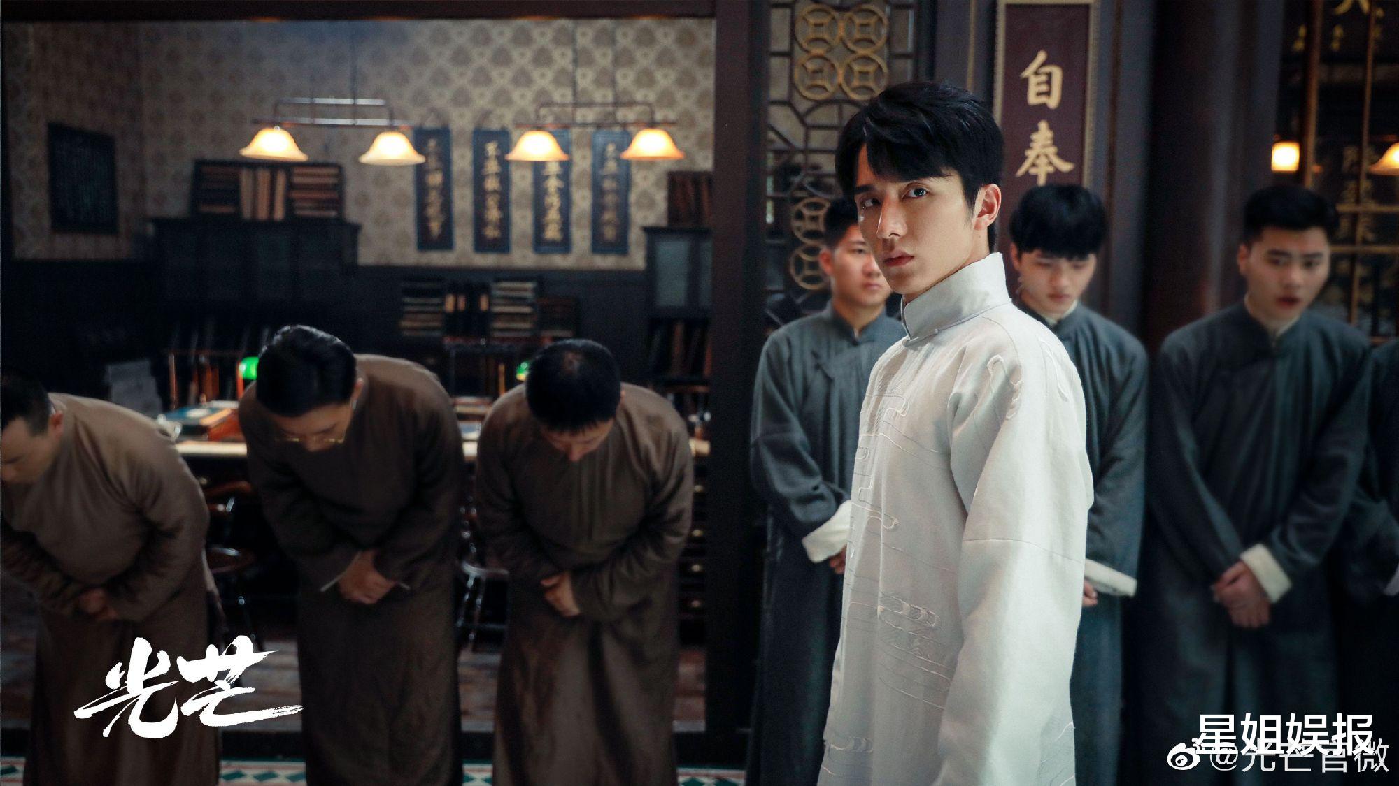 汤唯|《光芒》首播被恶意打低分！张新成演的男主人设特别好，演技台词也在线