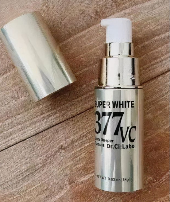 觅颜时尚馆|网络热门精华液推荐：这些精华液有效补水保湿，增加肌肤锁水能力