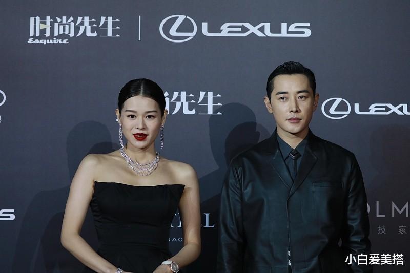 小白爱美搭|胡杏儿勒出“肉感美”,穿黑色礼服配美艳妆容,看着也魅惑迷人