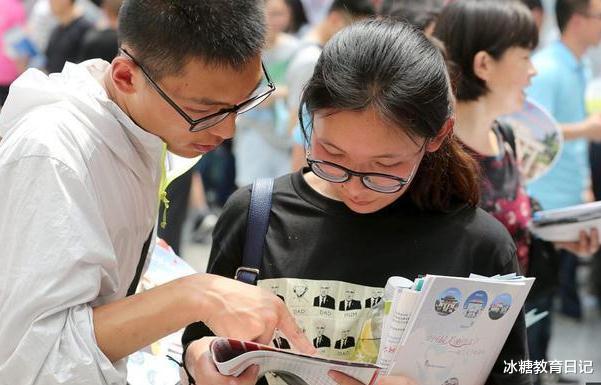 大学|长辈眼中的“热门专业”，市场需求已过度饱和，未来就业难度很高