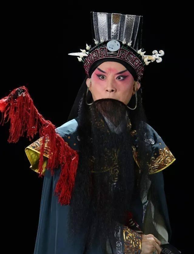 哪吒汽车|京剧世家子弟众多，但是这四位堪称典范