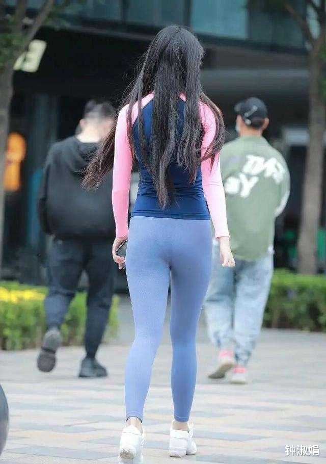 陈志朋|用心穿搭牛仔裤，能完美勾勒美好身材，你会选择吗