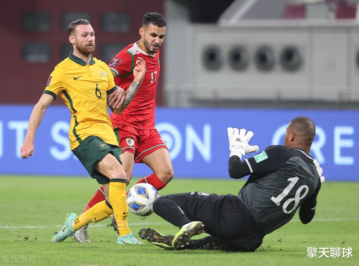 日本队|3-1，亚洲第2踢疯了，日本队拦路虎轰然倒下，仅仅抵抗了21分钟