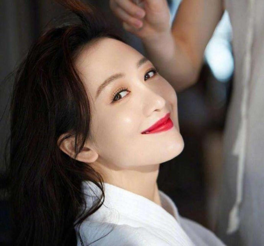 王鸥|王鸥真要和“夜光剧本”的故事Say拜拜了？