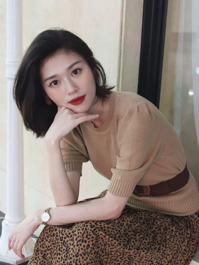 何有强 秋冬如何穿才显得知性优雅？码住这三种搭配技巧，韩剧女主就是你