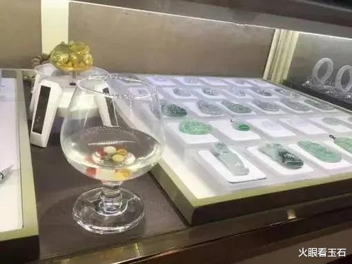 翡翠|珠宝柜台背后的那些猫腻,你有没有遇到过?
