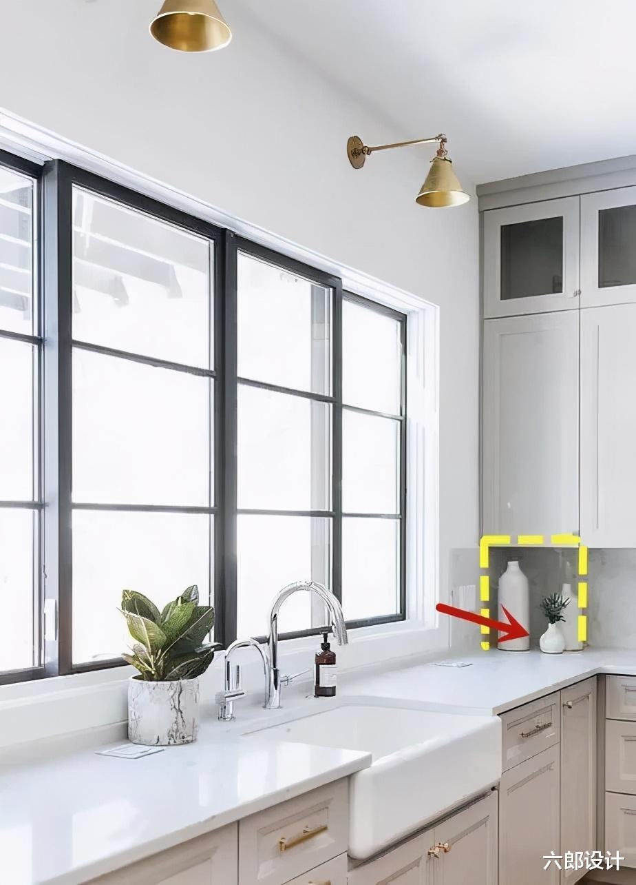 老年小妙招|吊柜地柜之间转角巧利用,装个35公分储物柜,收纳厨电太实用了!