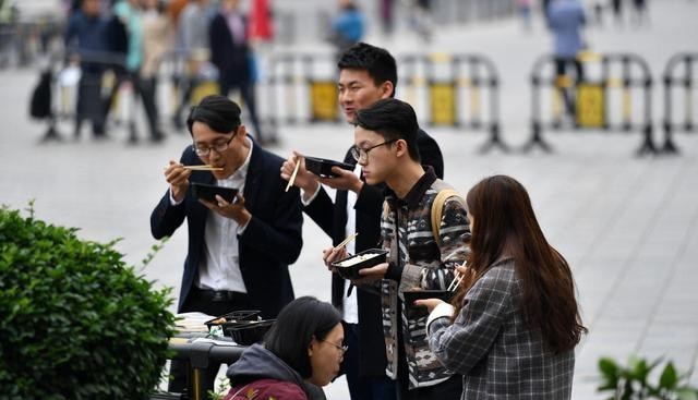 招聘|“我们不收专升本”，央企的招聘要求惹争议，说好的一视同仁呢？