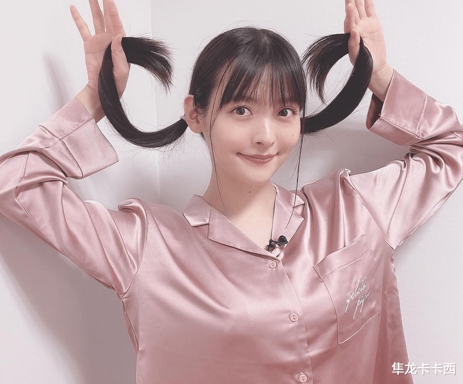 杂志|特利迦奥特曼：11月杂志情报 声优上坂堇有望出演卡尔蜜拉人间体