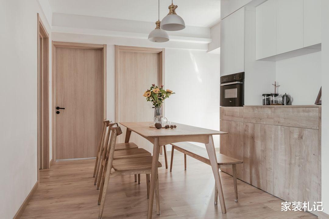 家装札记|柜子打多了很压抑？看完这套132㎡住宅，我发现并不是那样