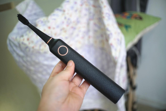 口腔大讲堂|辛月谈牙：什么电动牙刷好？2021性价比高的电动牙刷排行
