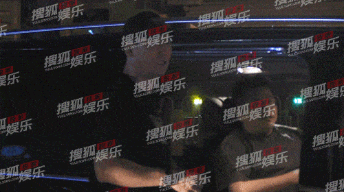 杨幂|男明星，请管好你们的大腿