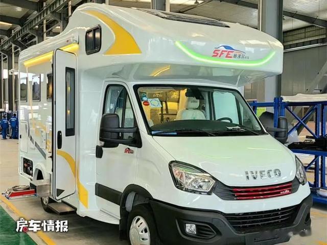 依维柯房车|新款依维柯房车亮相，4种内饰风格任意选，全家老小都能住得下
