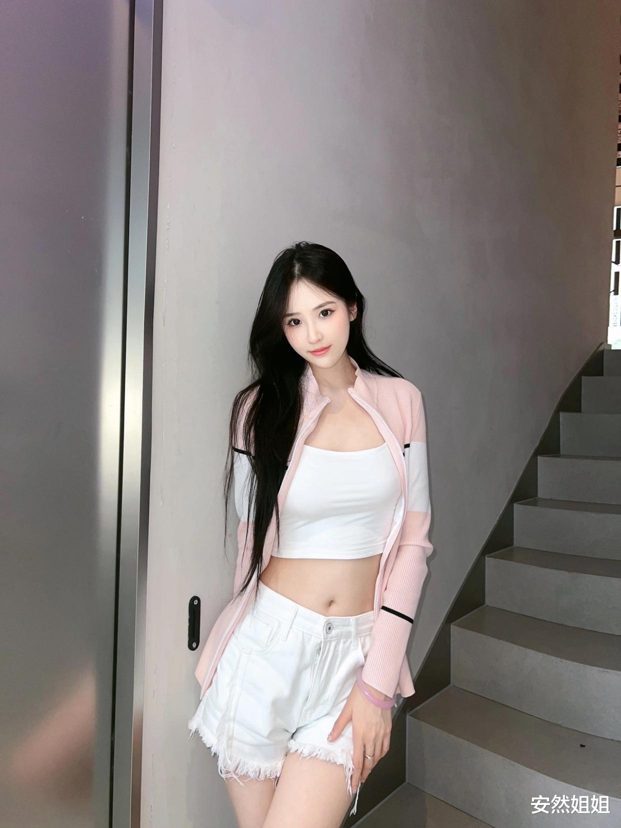 安然姐姐 哪个女孩子不想过无忧无虑的生活啊