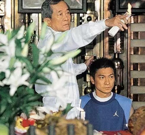 梁朝伟|梁朝伟干爹白龙王，被向华胜当作神明供奉，为何至死不见刘嘉玲？