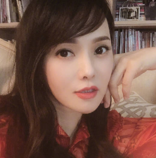 伊能静|伊能静19岁出道至今已步入辣妈行列，依然保持少女风采，秘诀其实很简单