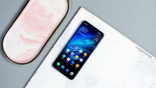 iPhone|iQOO Z1x体验:120Hz竞速屏+全局自适应刷新率