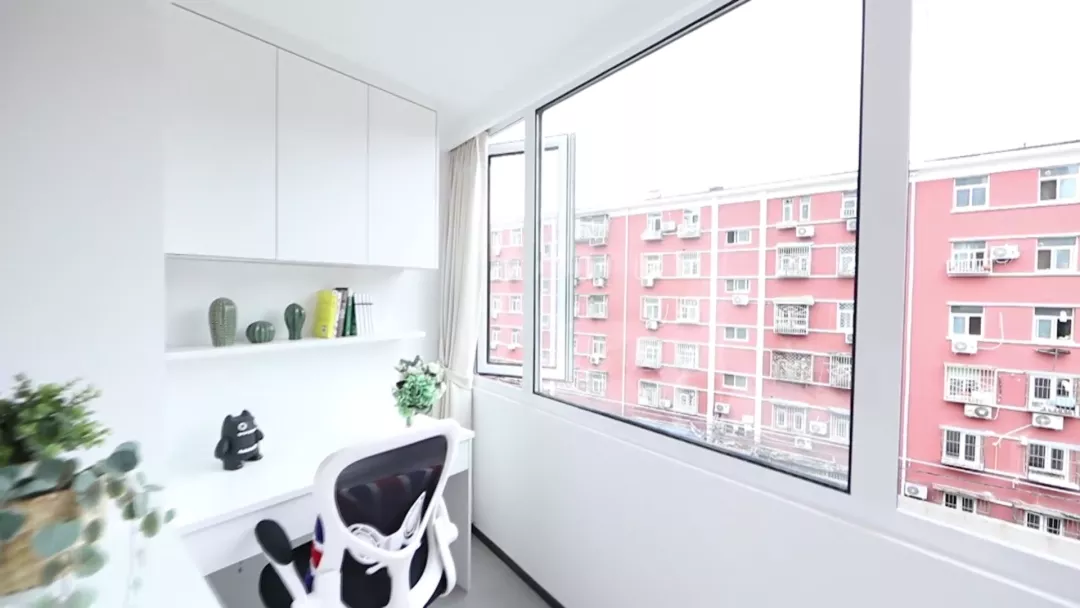 43㎡小户型住下5口人，还能有家庭图书馆，这是怎么做到的！