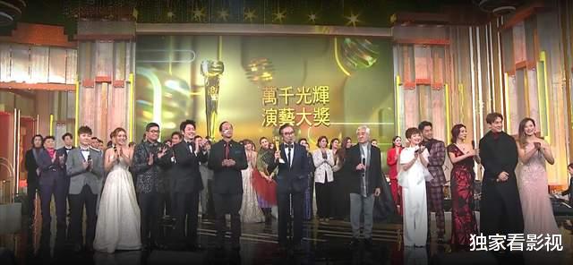 谭俊彦|颁奖典礼成撒糖现场:陈自瑶感谢家人,视帝告白爱妻,姜丽文公开催婚