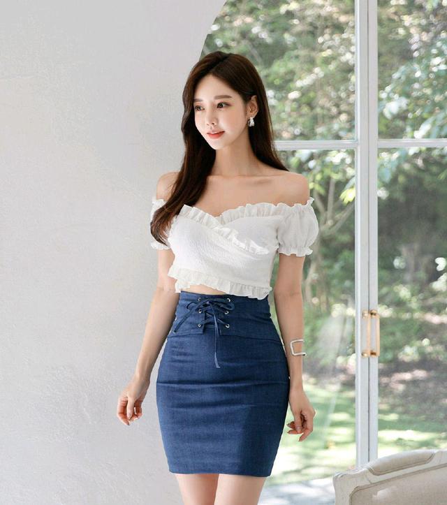 壹品穿搭|女神孙允珠高清时尚搭配：雪凝仙幻抹肩旋叶层叠公主裙