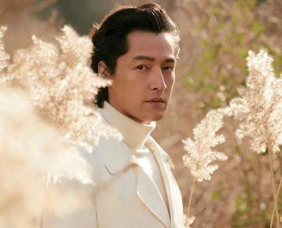 张若昀|胡歌母亲：干涉儿子两段恋情致他单身至今，带着对儿子的牵挂离世