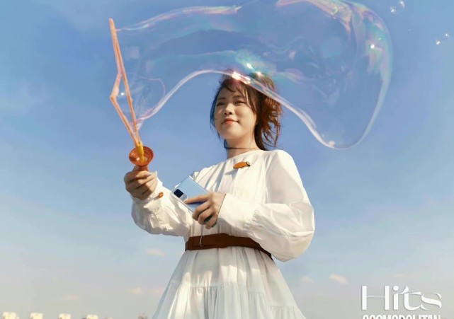 时尚风行派 冠军杨倩学霸身份终于亮相！穿黑衣参加奖学金答辩会，气场大回归