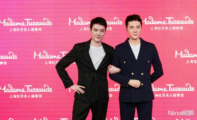 Nina昵娜|冯绍峰久违走机场，穿牛仔外套戴百万表太奢侈，见记者偷拍忙挥手