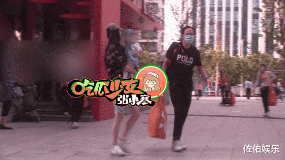 唐嫣|唐嫣再度现身接孩子，母女打扮时髦超养眼，依旧不见罗晋惹争议