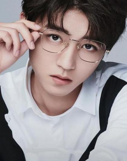 运营追梦人 恰好是少年：王俊凯“不小心”透露真实身份，更称迪迦是他亲弟弟