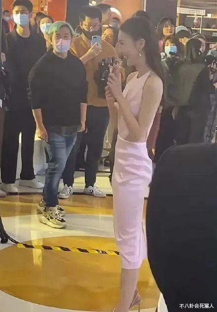 金晨|红毯上的7位“大头娃娃”，肩窄腰细筷子腿，瘦得过分真不好看