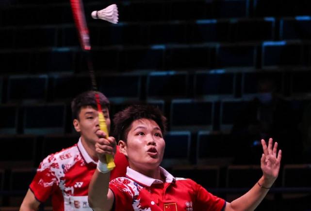 中国队|3-2！中国队拒绝冷门，逆转击败丹麦队，晋级苏迪曼杯四强！