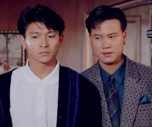 关晓彤|他一手捧红周星驰，63岁没钱治病，百亿身家的周星驰为何不帮他？