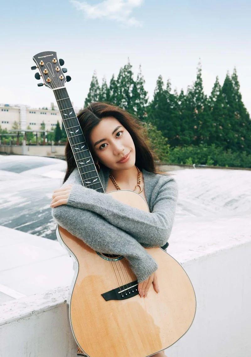 彬仔说经典|巫启贤女儿正式出道！21岁巫咏欢因外表出众受封“最美星二代”