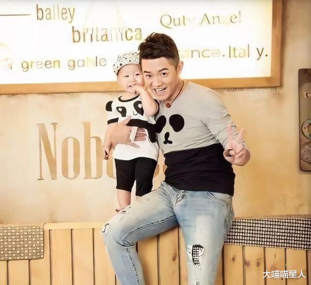 住在我隔壁的甲方|55分账23年，凤凰传奇的清醒，打脸了多少因分账不均而反目的组合