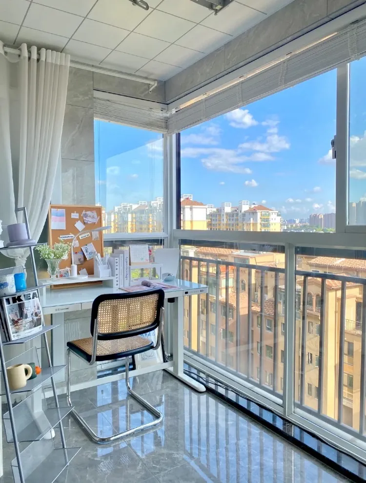 硅胶|阳台封窗又丑还贵？老师傅苦笑：“那是你不懂得这样设计！”