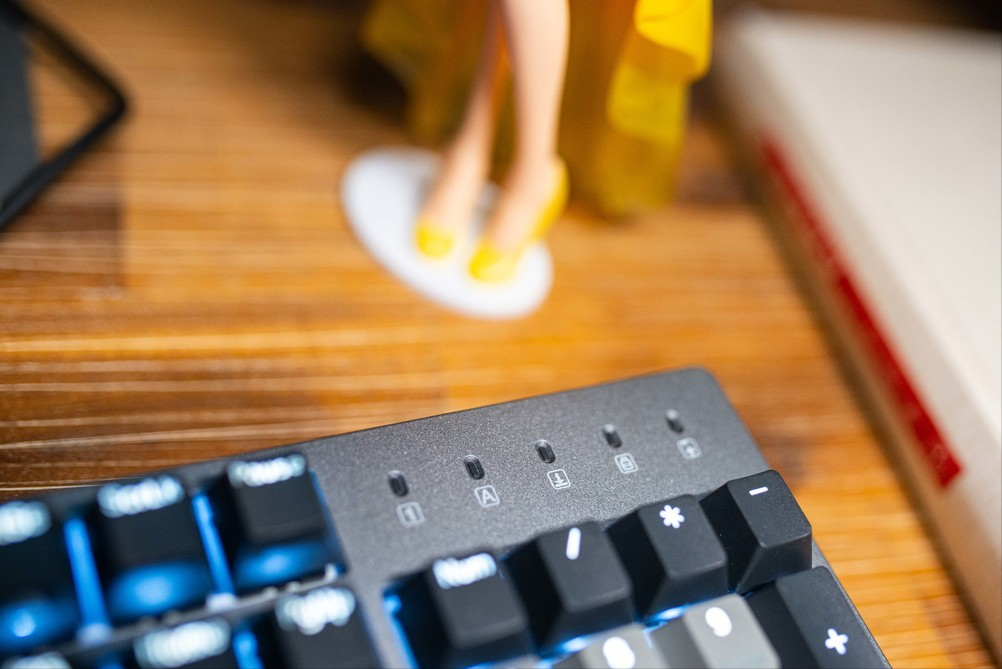 生活评测|繁星点点，杜伽K310白光限定版-Cherry银轴机械键盘