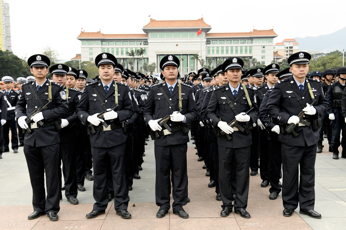 警察|从警十年，对“警察”职业的感悟