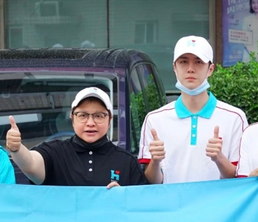 白蛇2|韩红王一博抗洪救灾被骂是作秀，救生艇上有人全程拍摄