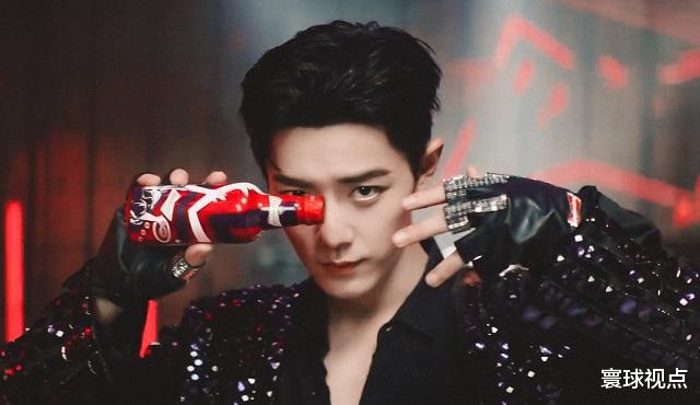 肖战|梦幻联动又来了，肖战代言悄悄建群，“社交天花板”轻松打破边界