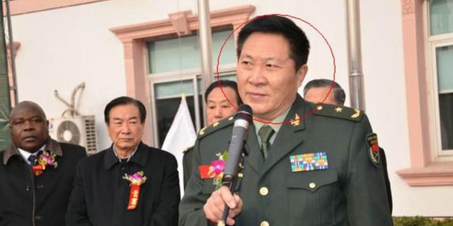 假少将15年行骗400多万,被捕后原形毕露成笑柄,结局如何?