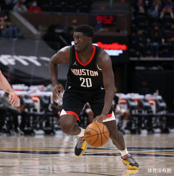 火箭队|4年600万！火箭新援合同细节曝光，斯通这笔签约太划算