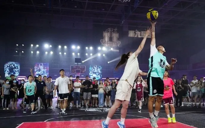 明星出轨|球场渣男鼻祖！他脚踏6条船，还染上性病！声称没结婚不算出轨！