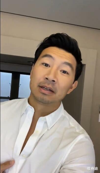 迪士尼|《尚气》都还没上映，刘思慕就飘了，公开怒怼迪士尼高层