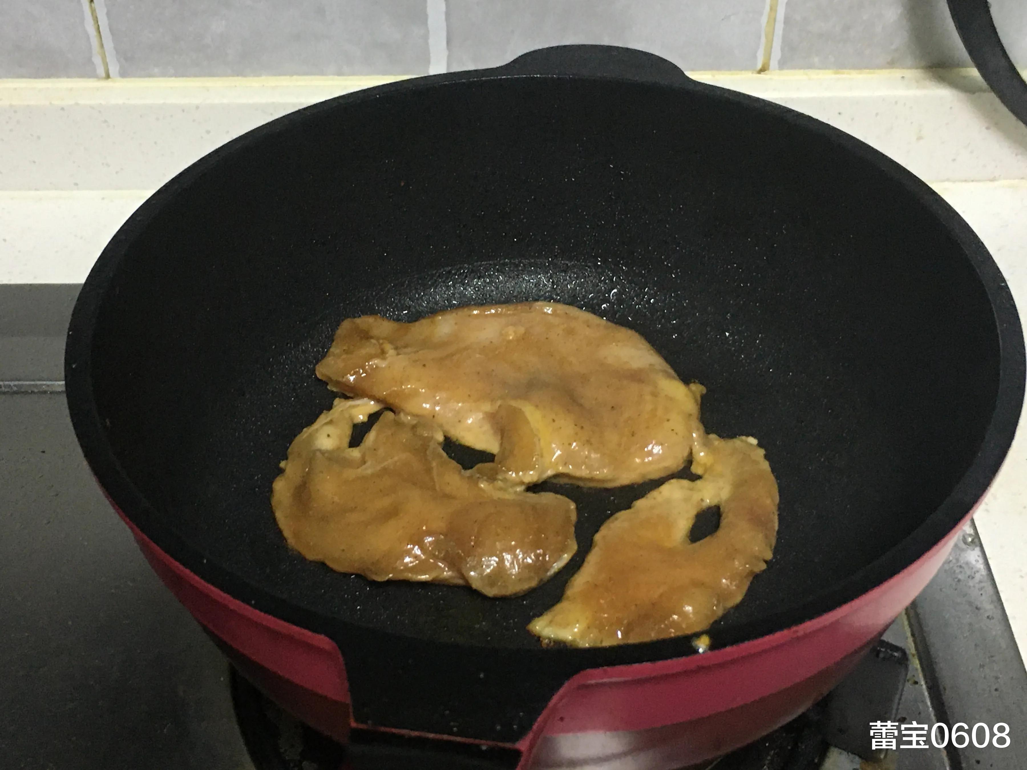 鸡胸肉|减肥不能没碳水，教你做这沙拉，低脂饱腹颜值高，连容器一起吃掉