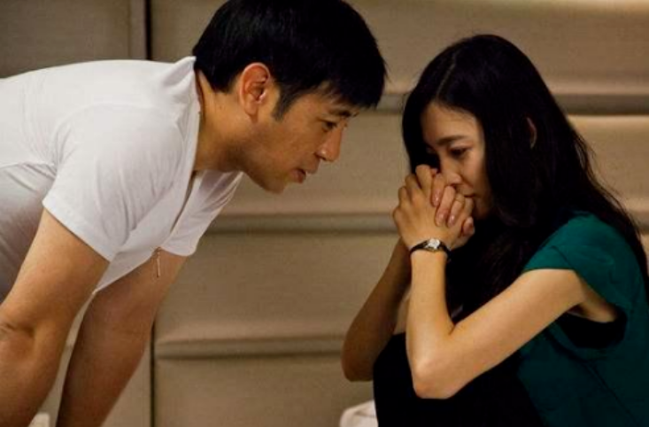 王丽坤|王丽坤于和伟共度一夜，女方否认，只是打麻将！