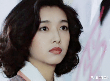 钟丽缇|纸片人排骨胸看腻了!这些珠圆玉润的女星才是真有味道