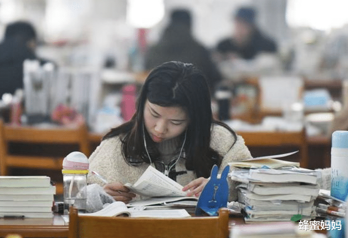 大学生|3000块请不动农民工，却能招到一批大学生，是现状还是误解？