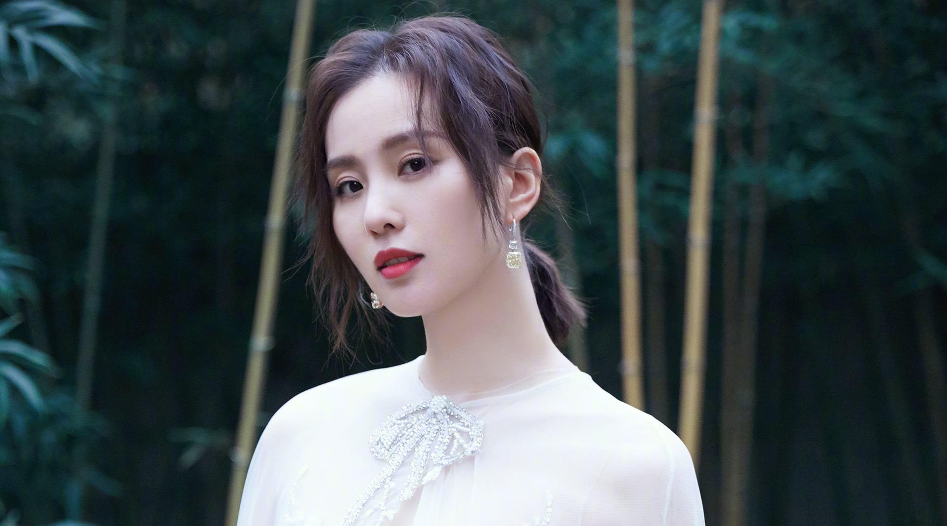 刘诗诗|刘诗诗拒演新剧？网爆刘诗诗拒演《狐妖小红娘》，到底是为什么呢