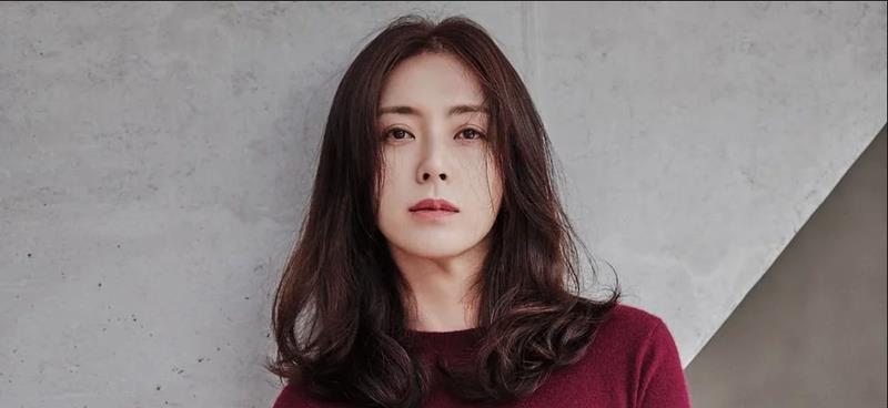 张艺兴|宋慧乔是好友，金喜善是姐妹，这位孩子他妈友情圈半径很大