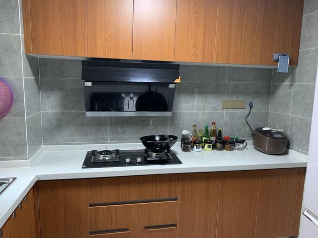 新房入住不到一周，晒到群里就被朋友吐槽电视墙丑，这是真的吗？